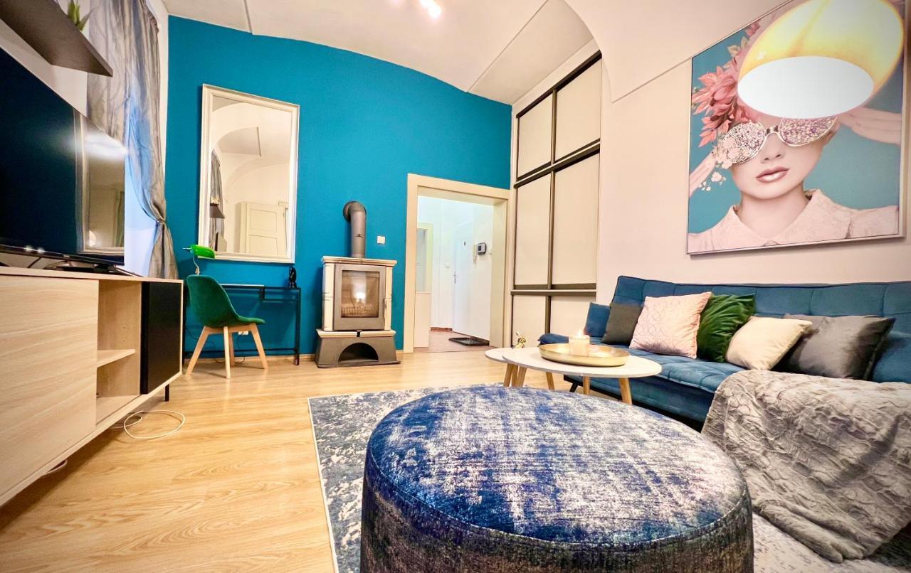 Elegant Apartment In Košice Eksteriør billede
